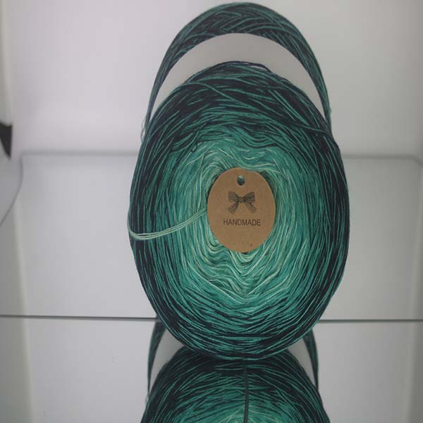 Pelote Cake laine dégradée dans la boutique cakeslaine.com CL N°C32 Crochet & Tricot